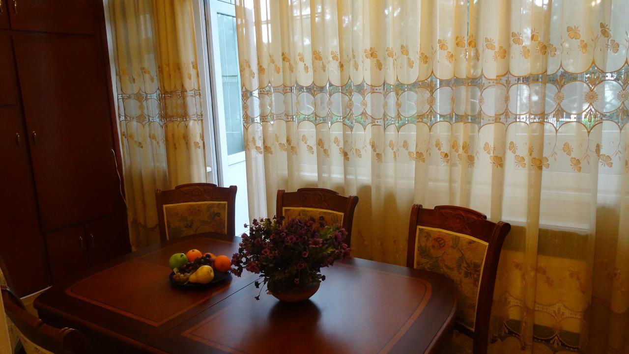 Apartment Vake-Saburtalo Tbilisi Exterior photo